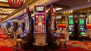 Dealer Sic Bo langsung memperlihatkan dadu di layar